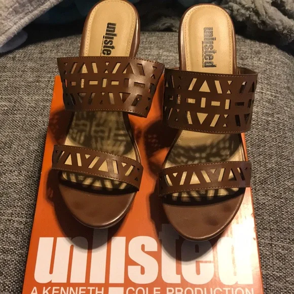 NWT Kenneth Cole Unlisted Women’s Wedge Sandals
