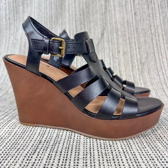 Torrid Wedge Sandals Women Size 9.5WW Wide Black Strappy Platform Heels