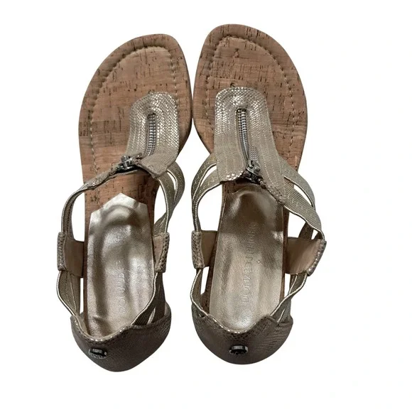 Donald J Pliner Sandals Women 9M Gold Dori Wedge Thong Zip Metallic Leather Boho