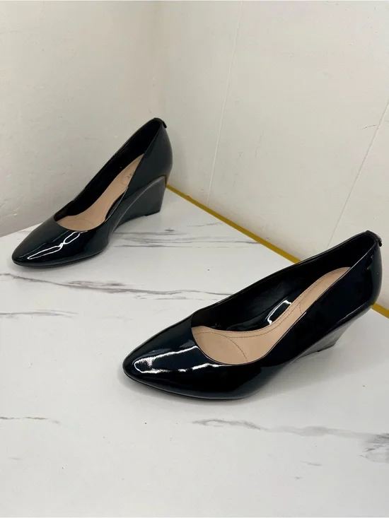 Taryn Rose Black Patent Leather Wedge Pumps Size 7.5