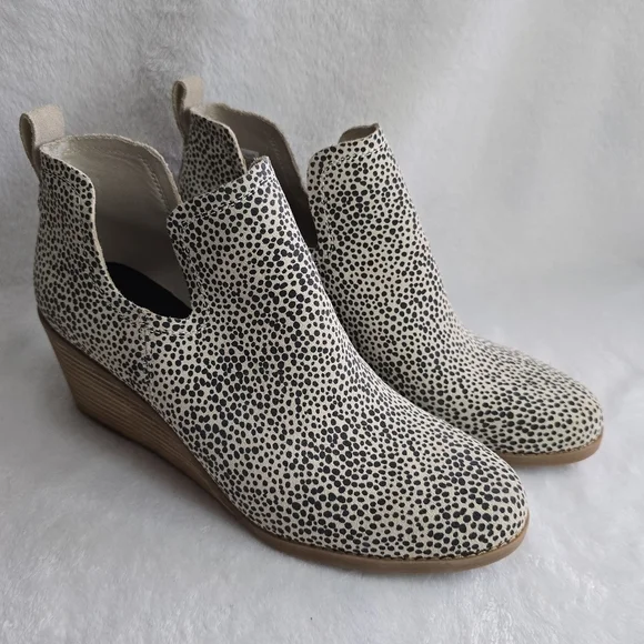 TOMS Kallie Mini Cheetah Suede Wedge Booties, Womens Size 10