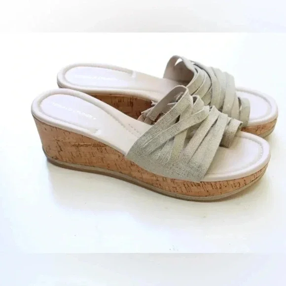 Donald J Pliner Sheena wedges