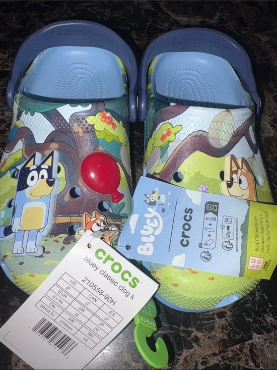 CROCS Bluey Kids Classic Clog in Light Blue & Lime Green Cartoon Print Size J2