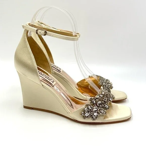 Badgley Mischka Size‎ 6 Aliyah Ivory Satin Jeweled Wedge Sandals Shoes Heels