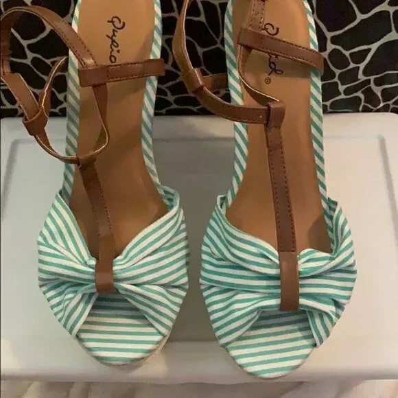 Beautiful wedges‎