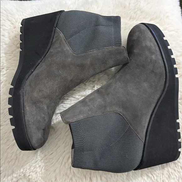 Eileen Fisher Gray Adele Graphite‎ Suede Wedge Booties Ankle Boots