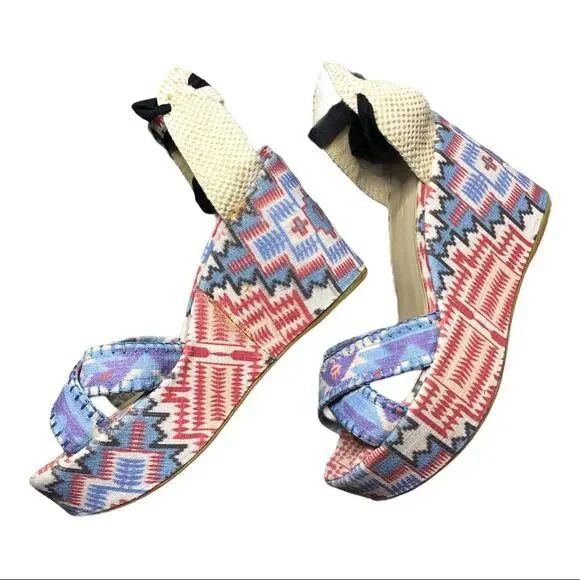 Stuart Weitzman x Theodora & Callum Wedges‎ 10