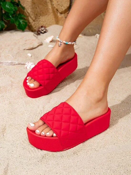 Red Fashionable Women's Diamond Pattern Thick sole Slippers sandals