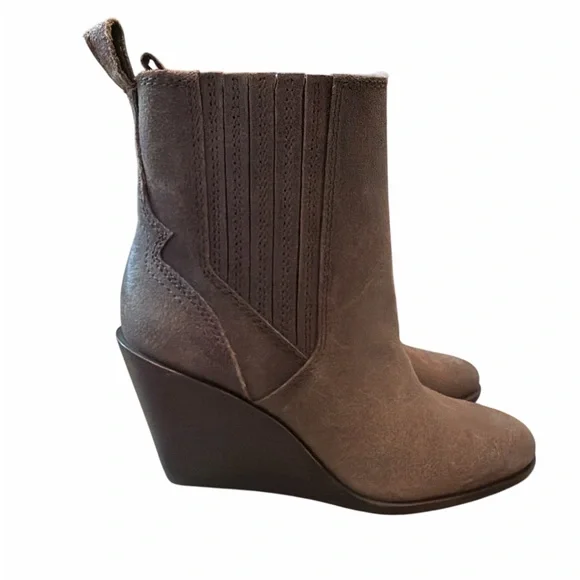 Lucky Brand Brown Wedge Ankle Boots Size 6.5 Western Booties