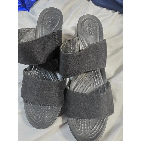Crocs Leigh II Black Wedge Sandals Womens 9 Two Strap Platform Slides 202512