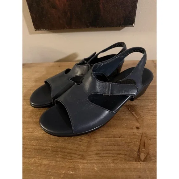 SAS Tripad Comfort Navy Blue Leather Slingback Wedge Sandals Womens 8.5M