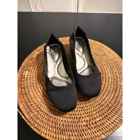 Dexflex Comfort Womens Black Wedge Pumps Matte Patent Accent Round Toe Size 7.5W