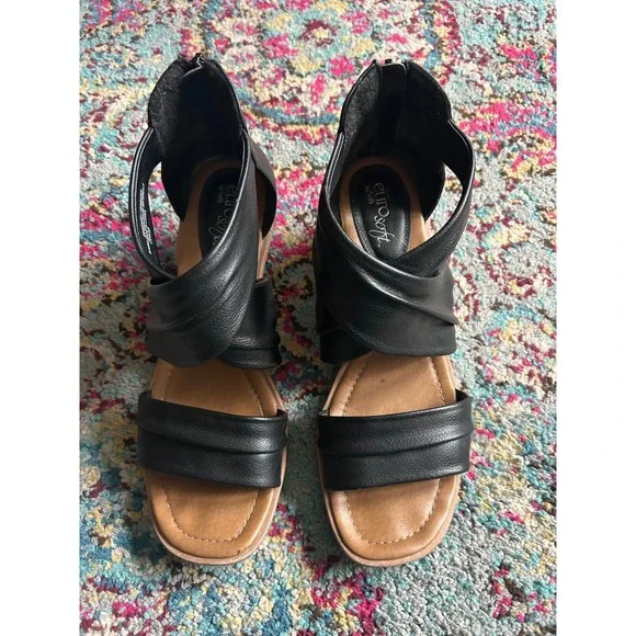 Eurosoft Ginnifer Wedge Sandals Black Pleated Crossover Straps Comfort Shoes