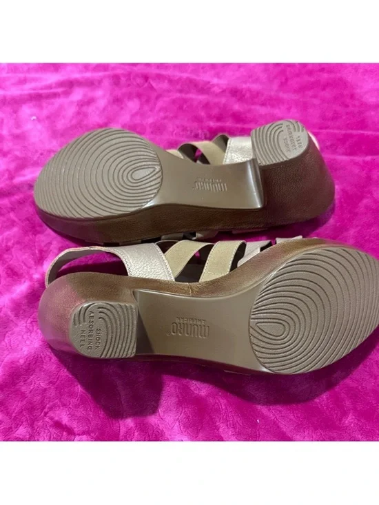 Munro Cookie Slingback Sandal wide width sz 42.