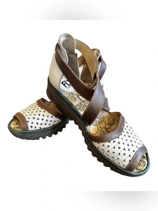 Fly London Size 38 (7.5-8US) Yumo Open Toe Sandal Perforated Comfortable Walking