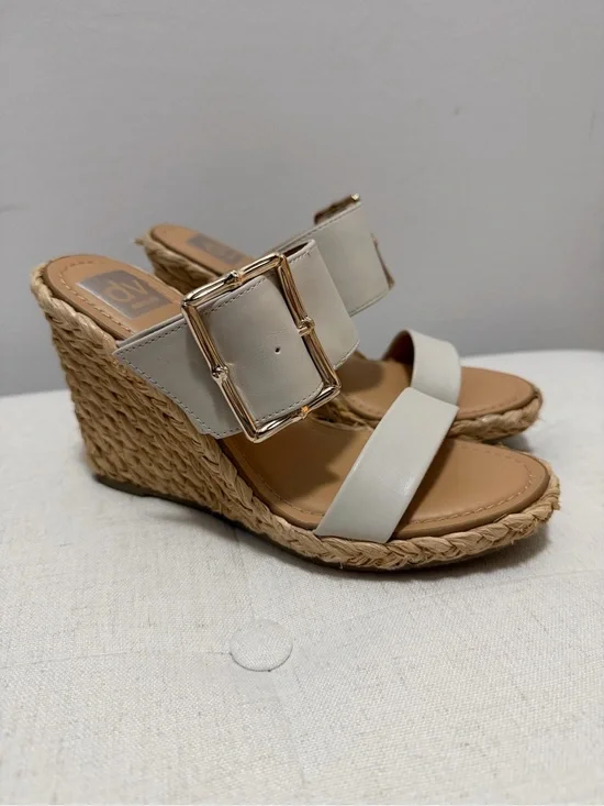 Dolce Vita Leelee Buckle Strap Espadrille Wedge in White