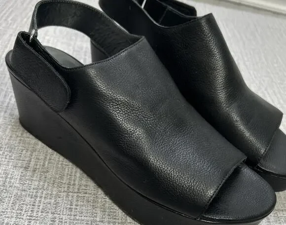 Stuart Weitzman Offset Sandal Shoe Womens Size 8 M Black Leather Slingback Wedge
