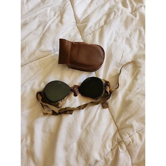 Vintage Antique Fur‎ Lined Military Goggles With Case (Grant Foster And Co.)