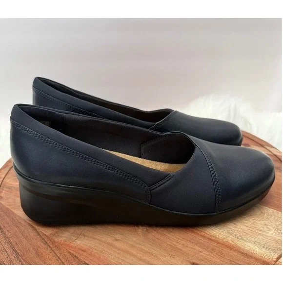 Clarks Collection Womens Size 11 W Navy Blue Wedge Pumps Ultimate Comfort Shoes‎