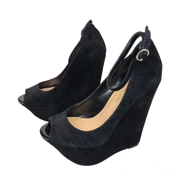 Sole Society Louisa Black Suede Wedges 6