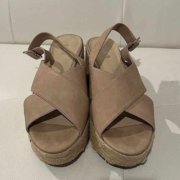 Nude Tan Vacation Wedges Open toe Size 11