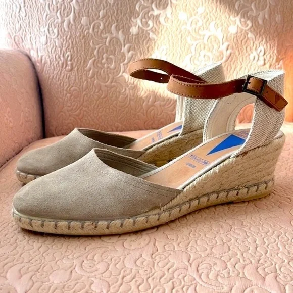 Brand New Verbenas Genuine Suede Espadrilles Wedges Ankle Strap Sandals Stone