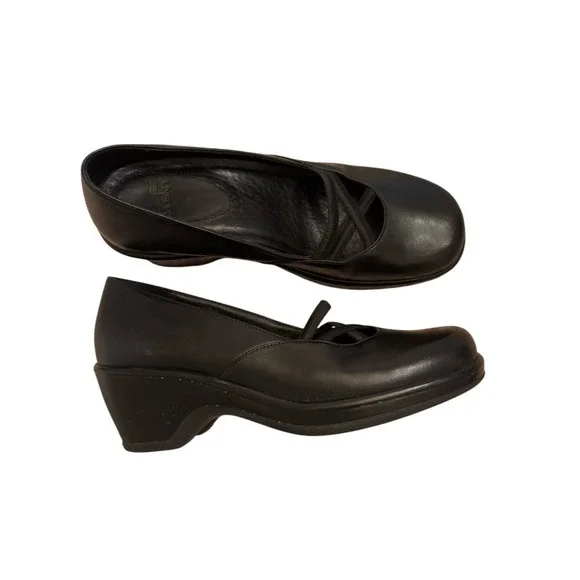 Dansko Womens Black Wedge Shoe Sz 39 Academia Preppy Whimsigoth‎