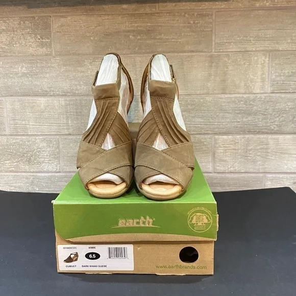 Earth- Curvet- Size 6.5-Dark Khaki Suede-Peep Toe Wedge‎ Sandal