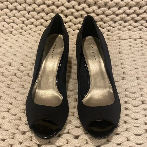 Bandolino Black Peep Toe Wedge Pumps with Gold Insole