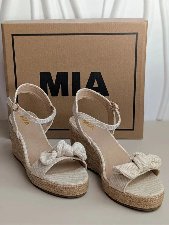 NIB MIA Josiane Natural Bow Platform Wedge Espadrille Sandals Size 8