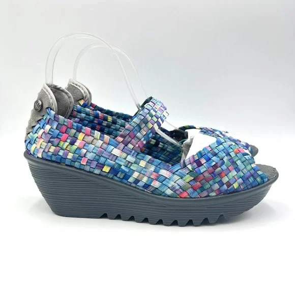 Bernie Mev Size 41 10 10.5 US Blue Purple Multicolor Woven Wedges Sandals‎ Shoes