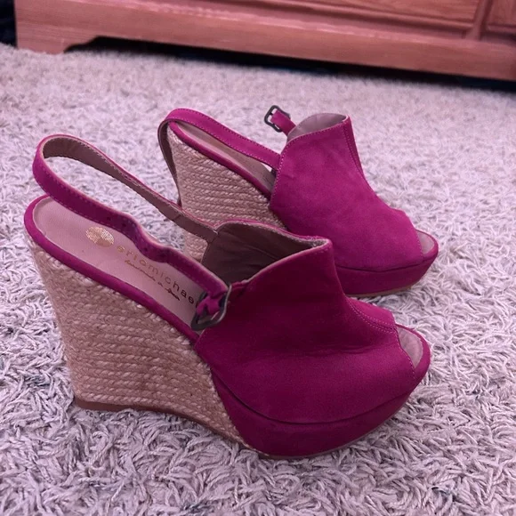 Burgundy wedges with ankle strap, size 40