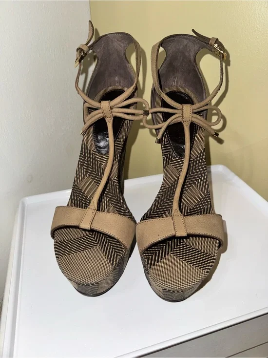 Burberry Tan and Brown Herringbone T-Strap Wedge Sandals