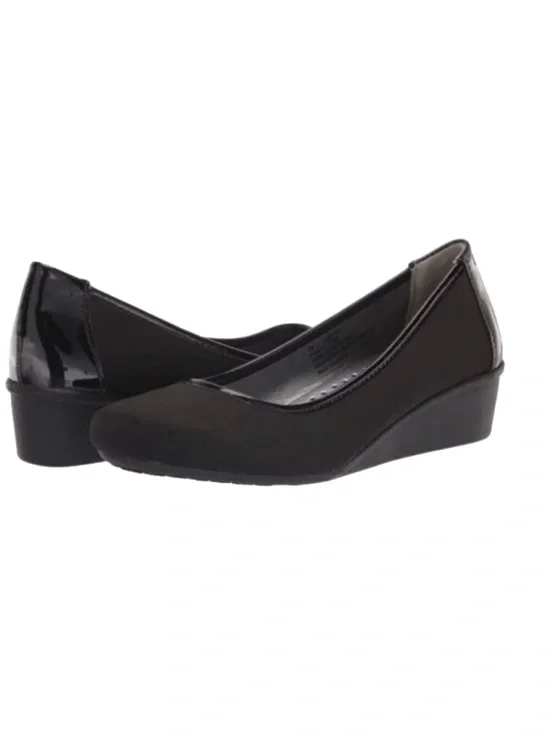 LONDON FOG Chester Neoprene Dress Wedge Size 7.5 NEW # Box 631