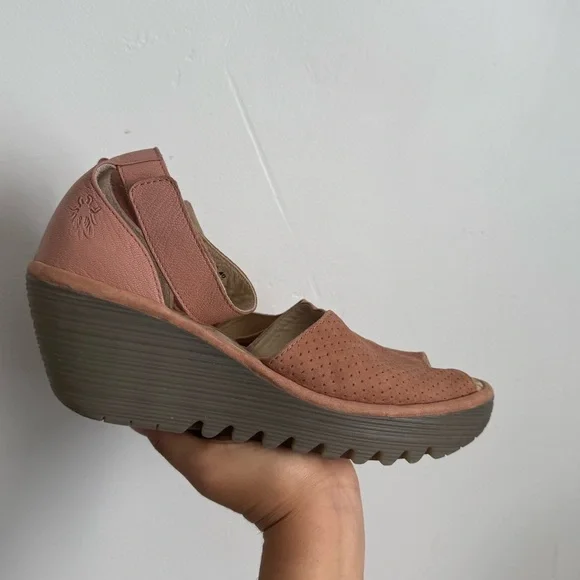 Fly London Peep-Toe Wedge Sandals Pink Leather Platform Size 40 (9–9.5)
