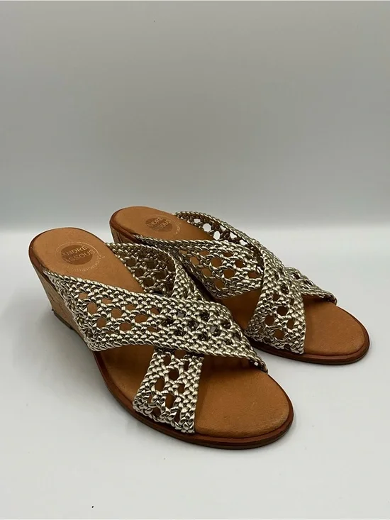 Andre Assous Sandals Size 8 Metallic Braided Crisscross Wedge Sandals - Gold