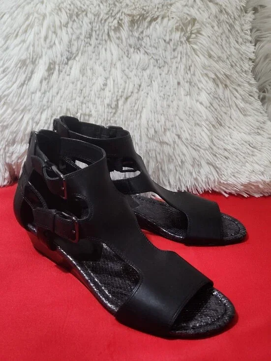 Donald Pliner Eden Wedge  Sandal