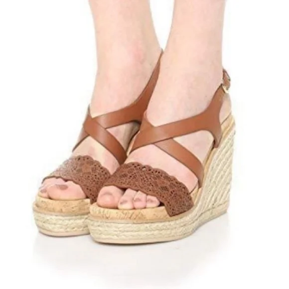 Salvador Ferragamo Gioela Sandals Raffia Wedge Platform‎