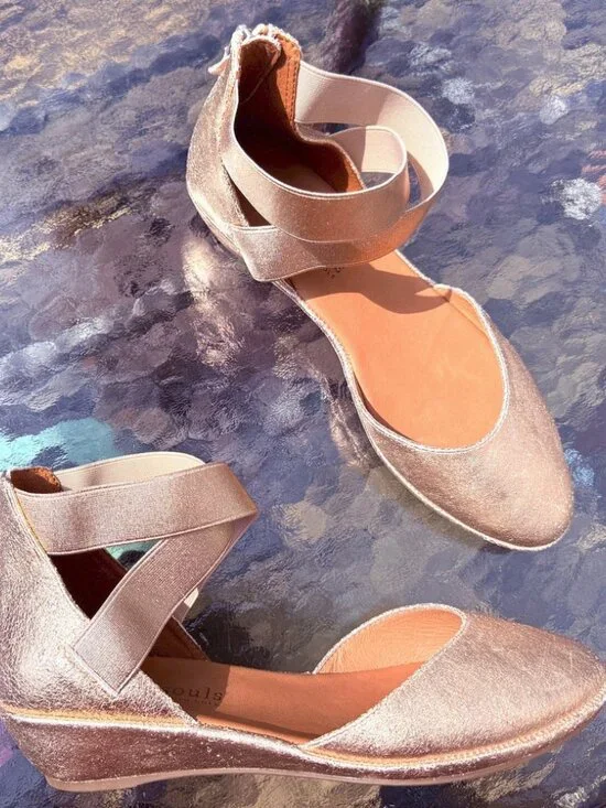 Gentle Souls by Kenneth Cole Noa Metallic Rose Gold Demi Wedge d'Orsay Shoe NWOT