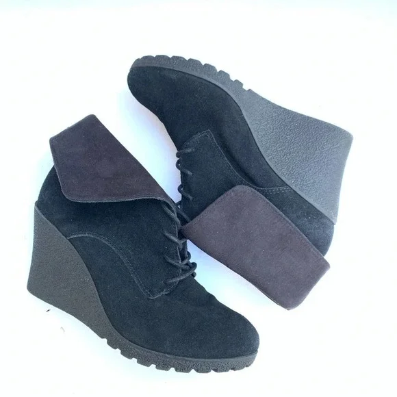 MIA Wedge Black Fold-over Bootie Size 8.5