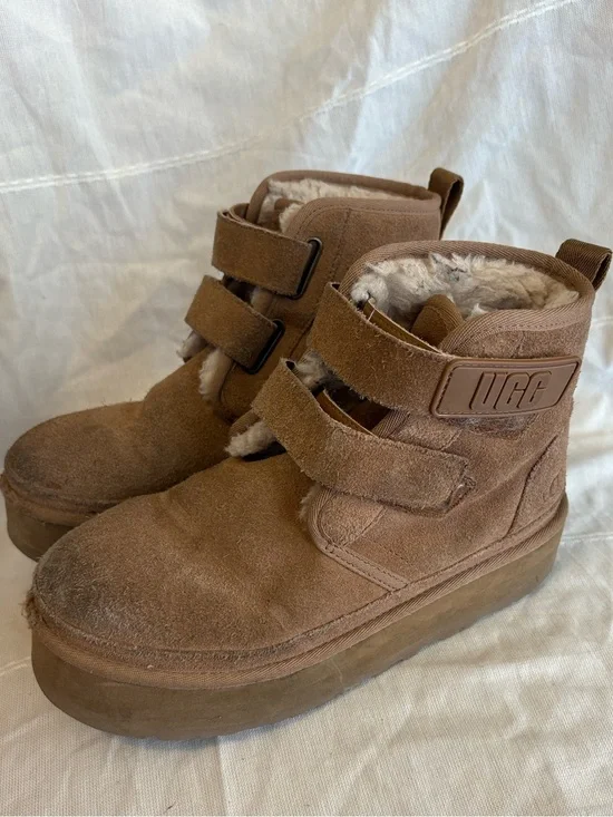 UGG Chestnut Suede‎ Neumel Platform Boots