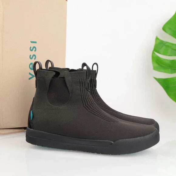 Vessi Womens Weekend Chelsea Sneaker Boots Size 7 Waterproof Black Shoe Booties