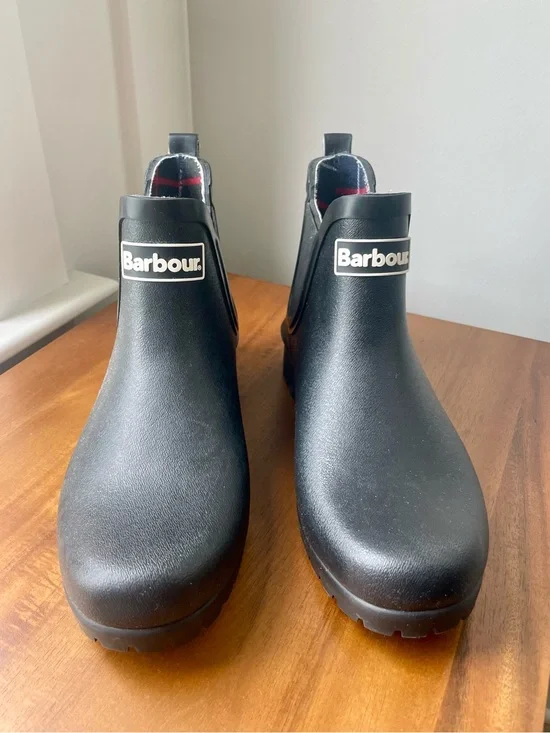 Barbour Wilton Wellingtons Classic Black Chelsea Rain Boots