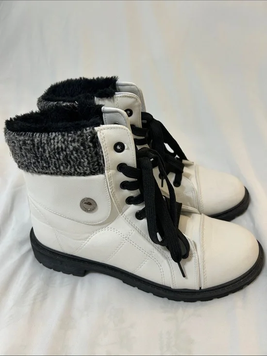Women's White Lace-Up Faux Fur Collar Ankle Boots