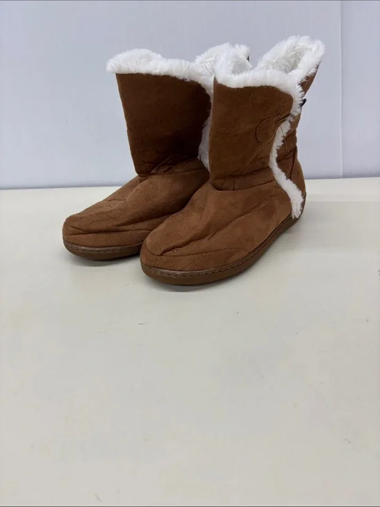 Women's Faux-Suede Winter Boot with Plush White Lining - Brown