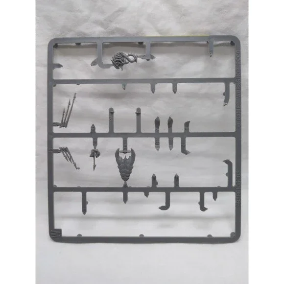*Incomplete* Warhammer 40K Tyranid Warrior Sprue
