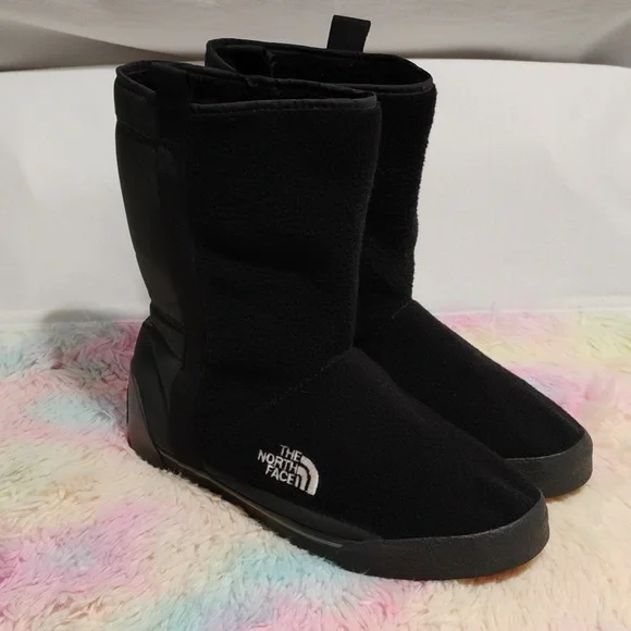 (D-56) The North Face Women's Winter Boots Sz.9 Gently Worn