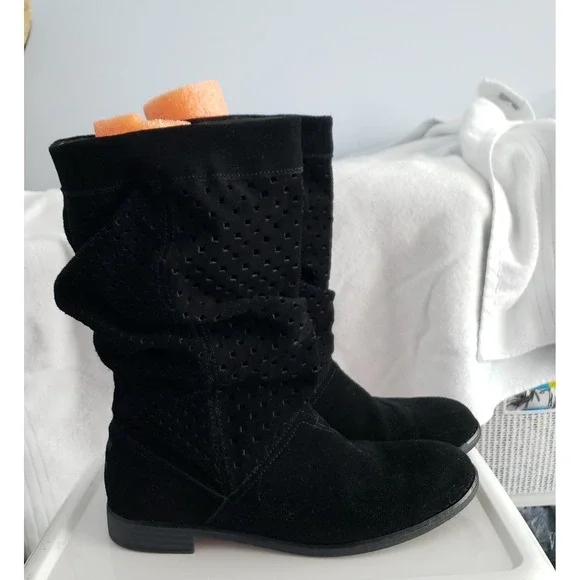Toms‎ Womans Boots Size 7