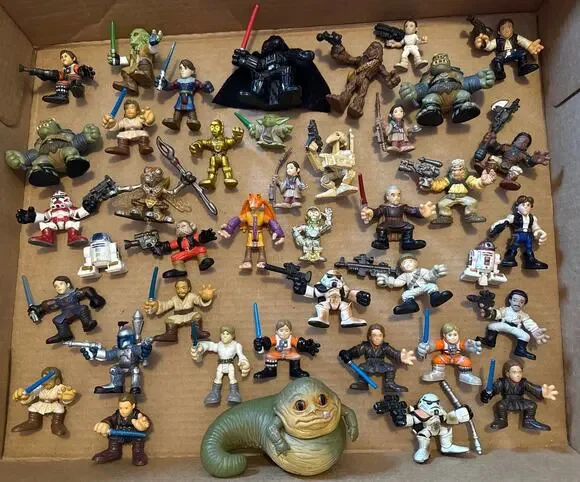 Large lot of Star Wars figures 2001-2011 Jabba the Hutt Darth Vader Battle Droid