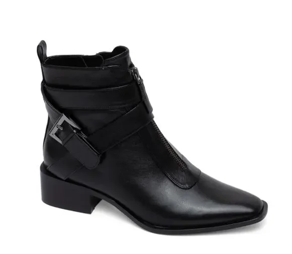 Linea Paolo Valona Ankle Boots Black Leather Size 7 NWOB Stack Heel Strappy